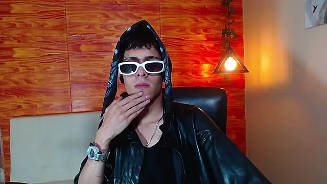 Snapshot of Bastiaan_28 chatting on 02-17-25, 03:15 Bastiaan 28 online show from 02-17-25, 03:15