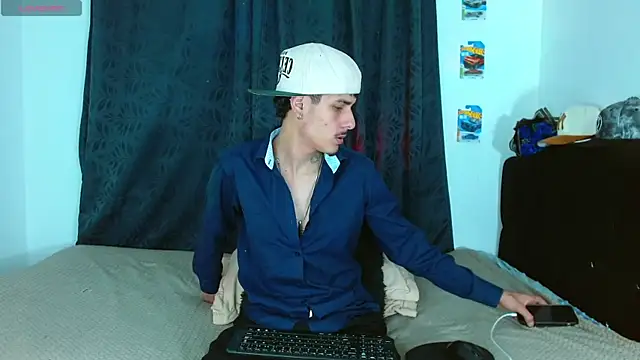 Bastiaan 28 online show from 11-13-25, 04:11