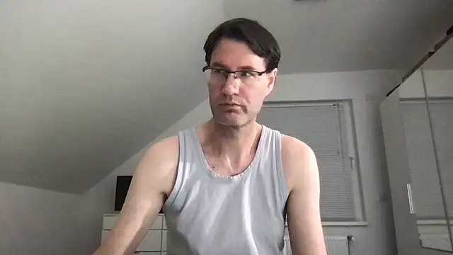 zxzx cam1 online show from 03-21-25, 04:40