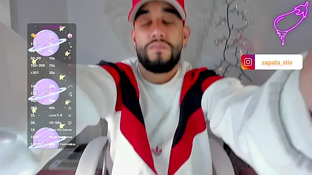 Snapshot of estiben_05 chatting on 10-28-25, 09:17 estiben 05 online show from 10-28-25, 09:17