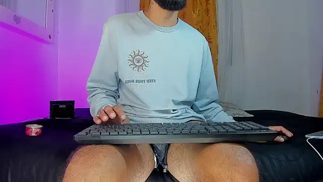 estiben 05 online show from 03-17-26, 03:37