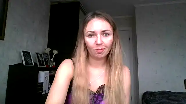 AngelinaLove28 online show from 11-22-25, 06:56