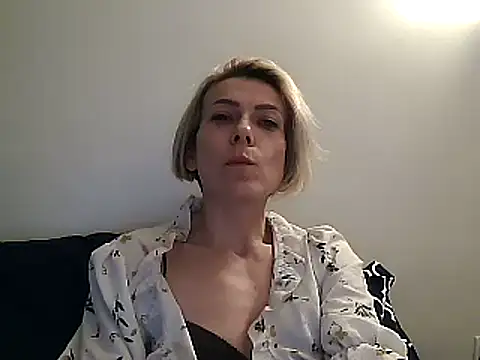 anechka1 online show from 02-17-25, 12:32