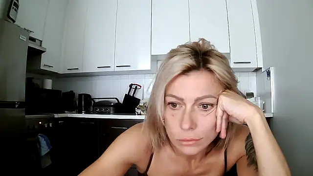 anechka1 online show from 10-04-25, 04:49