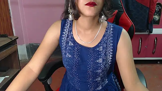 Snapshot of Angel_Alison_ chatting on 02-13-25, 05:33 Angel Alison  online show from 02-13-25, 05:33