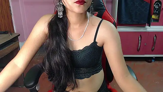 Snapshot of Angel_Alison_ chatting on 02-18-25, 06:37 Angel Alison  online show from 02-18-25, 06:37