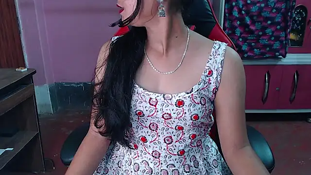 Snapshot of Angel_Alison_ chatting on 02-19-25, 05:49 Angel Alison  online show from 02-19-25, 05:49