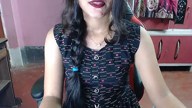 Snapshot of Angel_Alison_ chatting on 10-28-25, 06:32 Angel Alison  online show from 10-28-25, 06:32