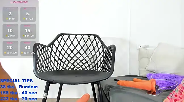 hole davidd online show from 12-13-24, 07:25