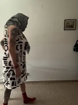 Kamaleonix online show from 10-09-25, 04:38