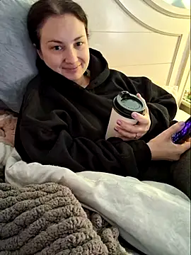 MilfyMrsRobinson online show from 02-27-25, 12:13