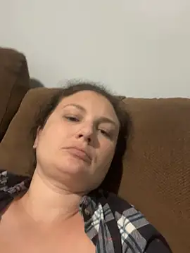 MilfyMrsRobinson online show from 10-18-25, 03:09