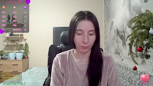 Snapshot of Wowpornoo chatting on 12-26-24, 04:58 Wowpornoo online show from 12-26-24, 04:58