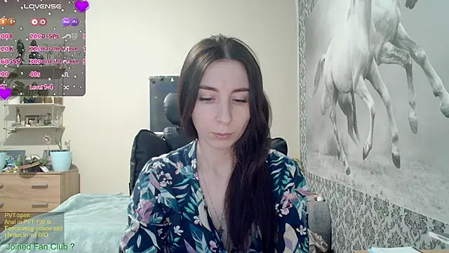 Snapshot of Wowpornoo chatting on 01-10-25, 11:54 Wowpornoo online show from 01-10-25, 11:54