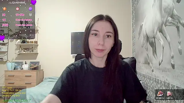 Snapshot of Wowpornoo chatting on 01-19-25, 01:44 Wowpornoo online show from 01-19-25, 01:44