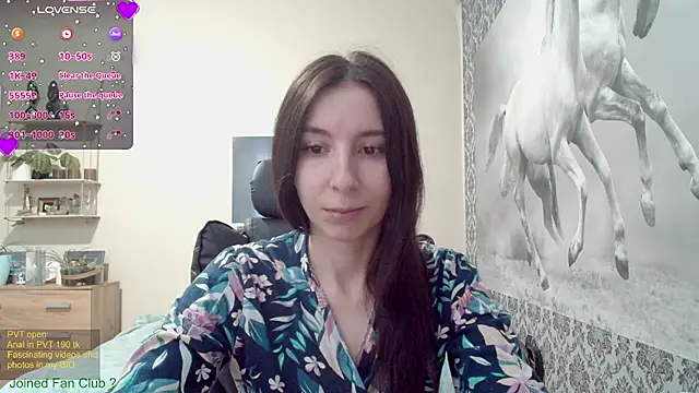 Snapshot of Wowpornoo chatting on 01-31-25, 09:27 Wowpornoo online show from 01-31-25, 09:27