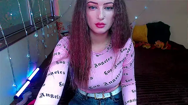 Snapshot of LizaSenri chatting on 10-24-25, 06:43 LizaSenri online show from 10-24-25, 06:43