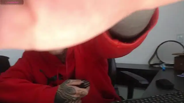 charlotbelucci  online show from 10-25-25, 10:45