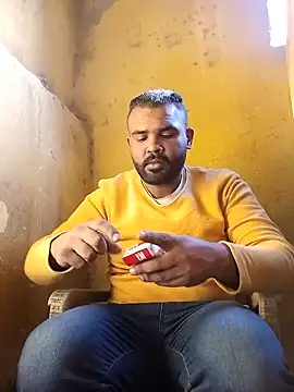 Snapshot of ListedLoin chatting on 01-12-25, 12:01 ListedLoin online show from 01-12-25, 12:01