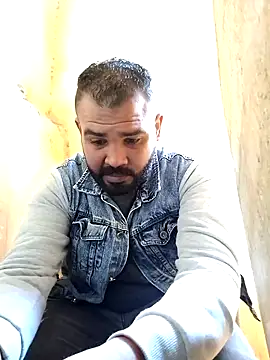 Snapshot of ListedLoin chatting on 01-13-25, 08:26 ListedLoin online show from 01-13-25, 08:26