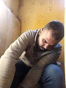 Snapshot of ListedLoin chatting on 01-18-25, 12:04 ListedLoin online show from 01-18-25, 12:04