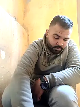 Snapshot of ListedLoin chatting on 01-26-25, 08:25 ListedLoin online show from 01-26-25, 08:25