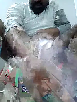 Snapshot of ListedLoin chatting on 02-18-25, 12:17 ListedLoin online show from 02-18-25, 12:17