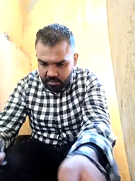 Snapshot of ListedLoin chatting on 02-20-25, 08:28 ListedLoin online show from 02-20-25, 08:28