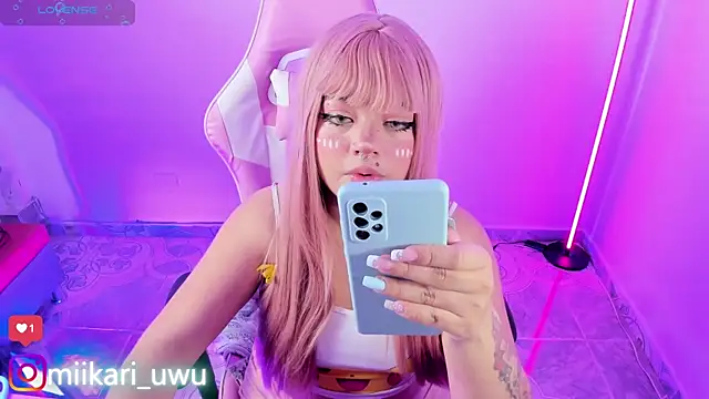 Ahri Elderwood online show from 09-27-25, 06:18