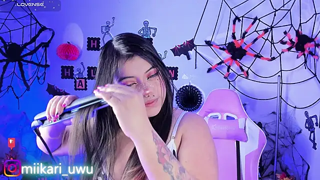 Ahri Elderwood online show from 10-15-25, 05:07