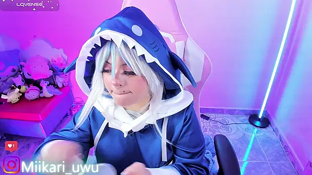 Ahri Elderwood online show from 12-16-25, 04:06