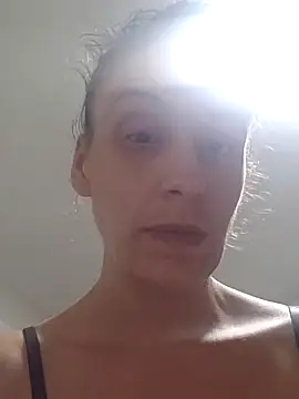 PrettyPocahontas69 online show from 10-02-25, 12:06