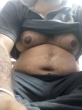 Snapshot of Manboobs178 chatting on 02-25-25, 07:03 Manboobs178 online show from 02-25-25, 07:03