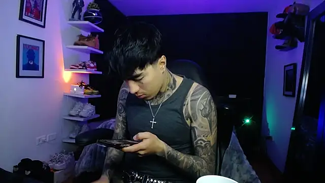 jung dragon online show from 10-28-25, 07:56