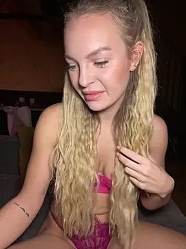 ChiaraVixen online show from 12-10-24, 06:01