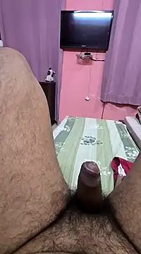 Snapshot of Loveboycurvy chatting on 03-06-25, 03:35 Loveboycurvy online show from 03-06-25, 03:35