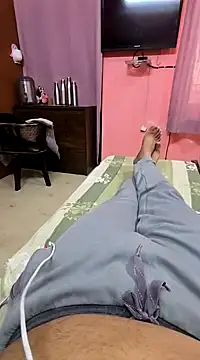 Snapshot of Loveboycurvy chatting on 03-21-25, 08:50 Loveboycurvy online show from 03-21-25, 08:50