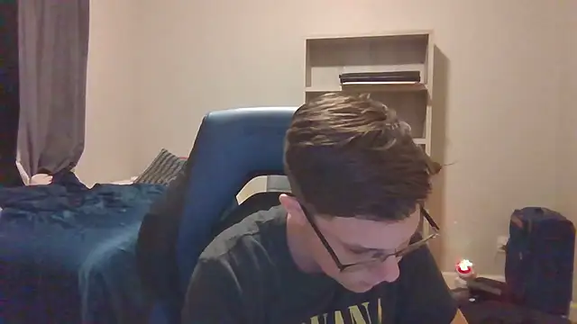 KaliSnow199623 online show from 09-30-25, 03:00