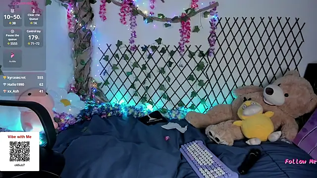 Snapshot of Alaska_colors7 chatting on 02-22-25, 04:40 Alaska colors7 online show from 02-22-25, 04:40