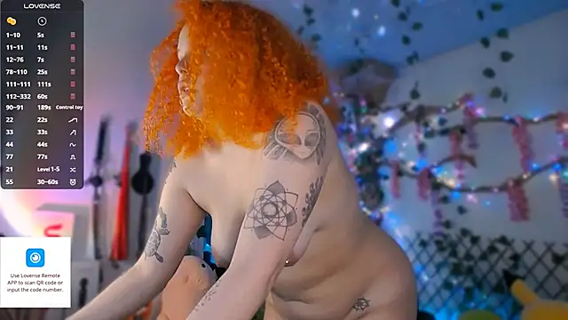 Snapshot of Alaska_colors7 chatting on 10-19-25, 01:01 Alaska colors7 online show from 10-19-25, 01:01