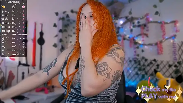 Snapshot of Alaska_colors7 chatting on 10-22-25, 12:49 Alaska colors7 online show from 10-22-25, 12:49