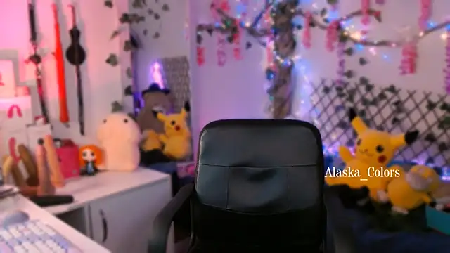 Snapshot of Alaska_colors7 chatting on 11-22-25, 01:43 Alaska colors7 online show from 11-22-25, 01:43