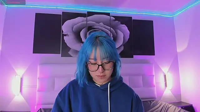 sofi bakerr online show from 09-11-25, 11:32