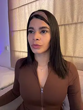 Snapshot of DaryRos chatting on 01-09-26, 10:33 DaryRos online show from 01-09-26, 10:33