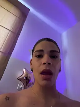 Snapshot of DaryRos chatting on 02-16-26, 09:33 DaryRos online show from 02-16-26, 09:33