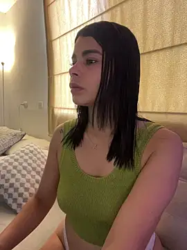 Snapshot of DaryRos chatting on 02-22-26, 08:40 DaryRos online show from 02-22-26, 08:40