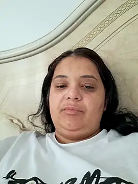 sarahhh1987 online show from 10-28-25, 05:44