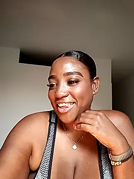 Snapshot of Perlasexyu1 chatting on 10-15-25, 01:55 Perlasexyu1 online show from 10-15-25, 01:55