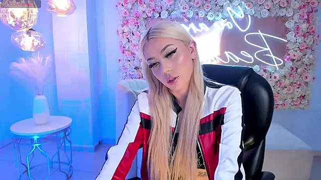 HannaConnor  online show from 03-11-25, 07:47