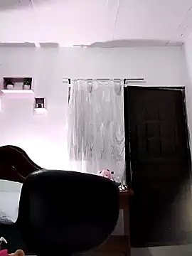 Snapshot of lunanataly chatting on 01-21-25, 03:54 lunanataly online show from 01-21-25, 03:54